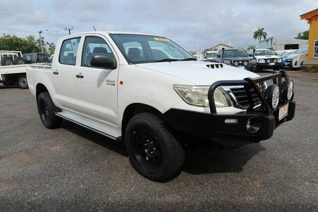 Used Toyota Hilux KUN26R MY12 SR Double Cab Winnellie, 2012 Toyota Hilux KUN26R MY12 SR Double Cab White 5 Speed Manual Cab Chassis