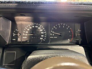1990 Nissan Skyline GX White 5 Speed Manual Sedan
