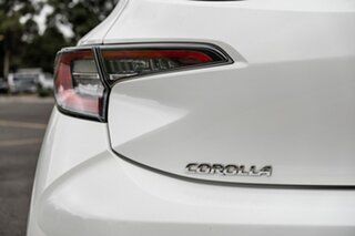 2019 Toyota Corolla Glacier White Hatchback