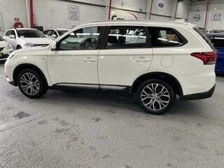2018 Mitsubishi Outlander ZL MY18.5 ES ADAS 5 Seat (2WD) White Continuous Variable Wagon