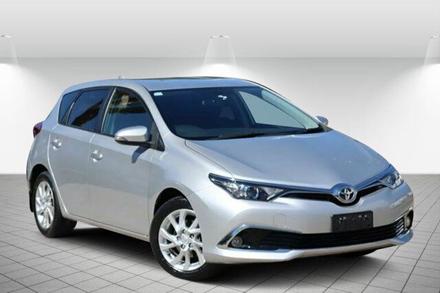 Used Toyota Corolla ZRE182R MY15 Ascent Sport Oakleigh South, 2015 Toyota Corolla ZRE182R MY15 Ascent Sport Silver 7 Speed CVT Auto Sequential Hatchback