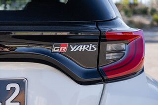 2020 Toyota Yaris Frosted White Manual Hatchback