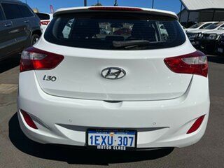2015 Hyundai i30 GD3 Series II MY16 Active White 6 Speed Sports Automatic Hatchback.