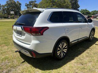 2018 Mitsubishi Outlander ZL MY19 LS 7 Seat (2WD) White Continuous Variable Wagon.