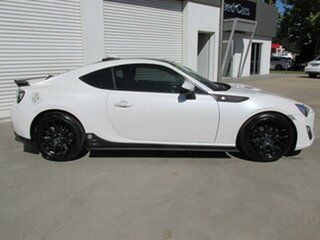 2014 Toyota 86 ZN6 GTS White 6 Speed Manual Coupe.