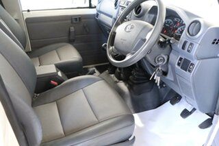 2017 Toyota Landcruiser VDJ79R GX White 5 Speed Manual Cab Chassis