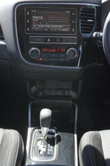 2019 Mitsubishi Outlander ZL MY19 ES 2WD ADAS White 6 Speed Constant Variable Wagon