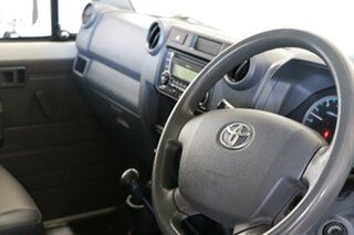 2017 Toyota Landcruiser VDJ79R GX White 5 Speed Manual Cab Chassis