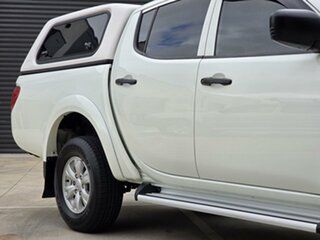 2014 Mitsubishi Triton MN MY15 GLX Double Cab 4x2 White 4 Speed Sports Automatic Utility