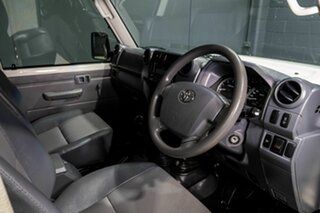 2018 Toyota Landcruiser VDJ76R MY18 Workmate (4x4) White 5 Speed Manual Wagon