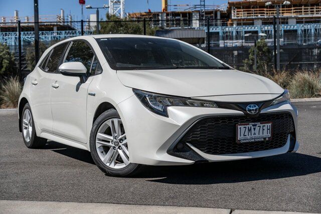 Pre-Owned Toyota Corolla Oakleigh, 2019 Toyota Corolla Crystal Pearl Hatchback