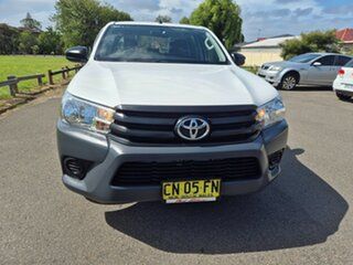 2017 Toyota Hilux GUN122R MY17 Workmate White 5 Speed Manual Dual Cab Utility