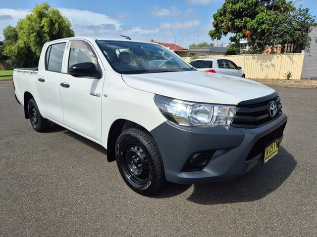 Used Toyota Hilux GUN122R MY17 Workmate Bankstown, 2017 Toyota Hilux GUN122R MY17 Workmate White 5 Speed Manual Dual Cab Utility
