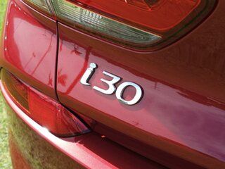 2018 Hyundai i30 PD MY18 SR Red 6 Speed Manual Hatchback.