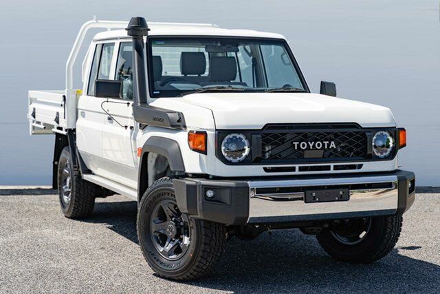 Pre-Owned Toyota Landcruiser Vdjl79R GXL Double Cab Keysborough, 2023 Toyota Landcruiser Vdjl79R GXL Double Cab White 5 Speed Manual Cab Chassis