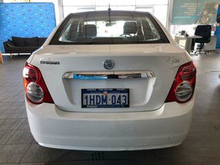 2015 Holden Barina TM MY15 CD Polar White 5 Speed Manual Hatchback
