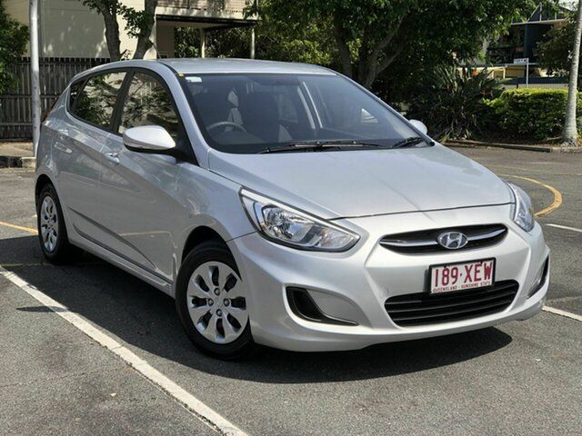 Used Hyundai Accent RB4 MY17 Active Chermside, 2016 Hyundai Accent RB4 MY17 Active Silver 6 Speed Constant Variable Hatchback