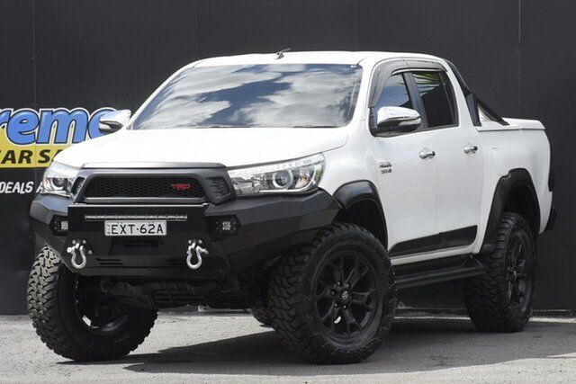 Used Toyota Hilux GUN126R SR5 Double Cab Campbelltown, 2017 Toyota Hilux GUN126R SR5 Double Cab White 6 Speed Sports Automatic Utility