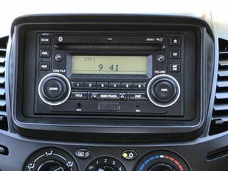 2013 Mitsubishi Triton MN MY14 GLX Double Cab White 5 Speed Manual Utility