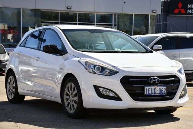 Used Hyundai i30 GD4 Series II MY16 Active Victoria Park, 2015 Hyundai i30 GD4 Series II MY16 Active White 6 Speed Sports Automatic Hatchback