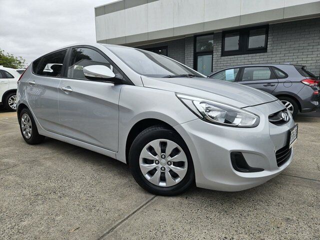 Used Hyundai Accent RB4 MY16 Active Hillcrest, 2016 Hyundai Accent RB4 MY16 Active Silver 6 Speed Constant Variable Hatchback
