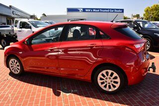 2015 Hyundai i30 GD3 Series II MY16 Active Red 6 Speed Manual Hatchback.