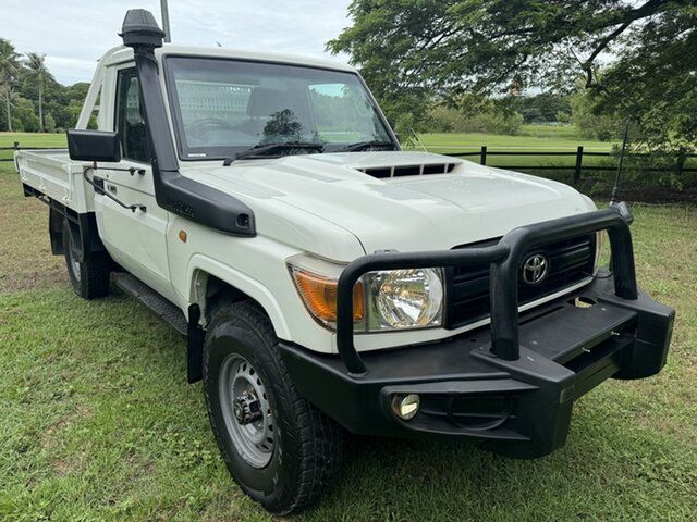 Pre-Owned Toyota Landcruiser VDJ79R Workmate Darwin, 2017 Toyota Landcruiser VDJ79R Workmate French Vanilla 5 Speed Manual Cab Chassis