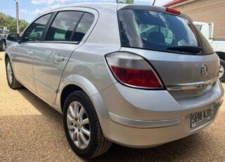 2006 Holden Astra AH MY06.5 CDTi Silver 6 Speed Automatic Hatchback.