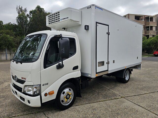 Used Hino Dutro Homebush West, 2019 Hino Dutro 3 Pallet White Refrigerated Truck 4.0l