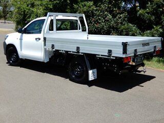 2022 Toyota Hilux TGN121R Workmate (4x2) White 6 Speed Automatic Cab Chassis.