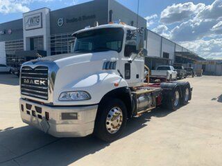 2020 Mack Granite GRANITE Truck White Prime Mover