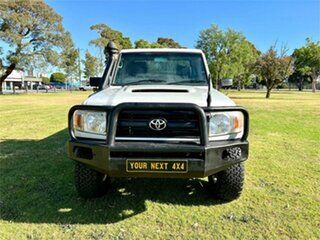 2007 Toyota Landcruiser VDJ79R Workmate (4x4) White 5 Speed Manual Cab Chassis.