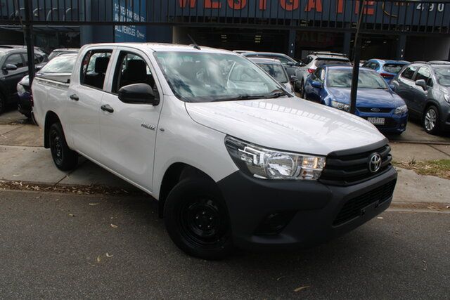 Used Toyota Hilux TGN121R Workmate Double Cab 4x2 West Footscray, 2016 Toyota Hilux TGN121R Workmate Double Cab 4x2 White 6 Speed Sports Automatic Utility
