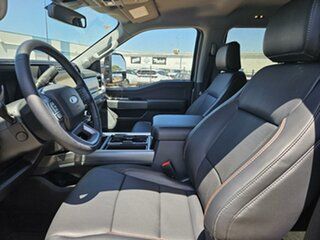 2023 Ford F350 (No Series) Lariat Silver Automatic Utility