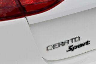 2020 Kia Cerato BD MY21 Sport White 6 Speed Sports Automatic Hatchback
