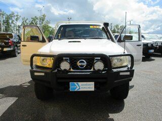 2009 Nissan Patrol GU 6 MY08 ST White 5 Speed Manual Cab Chassis.