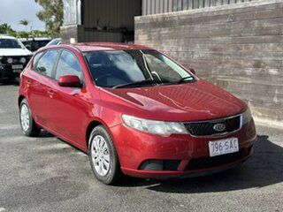 2011 Kia Cerato TD MY12 SI Red 6 Speed Manual Hatchback.