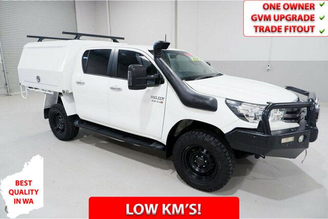 Used Toyota Hilux GUN126R SR Double Cab Kenwick, 2017 Toyota Hilux GUN126R SR Double Cab White 6 Speed Sports Automatic Cab Chassis