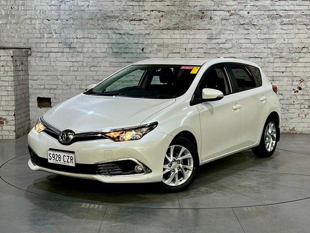Used Toyota Corolla ZRE182R Ascent Sport S-CVT Mile End South, 2017 Toyota Corolla ZRE182R Ascent Sport S-CVT White 7 Speed Constant Variable Hatchback