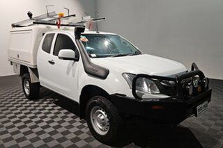 2016 Isuzu D-MAX MY15.5 SX Space Cab White 5 speed Manual Cab Chassis.