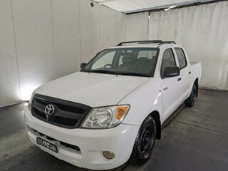 2005 Toyota Hilux TGN16R MY05 Workmate 4x2 White 5 Speed Manual Utility.