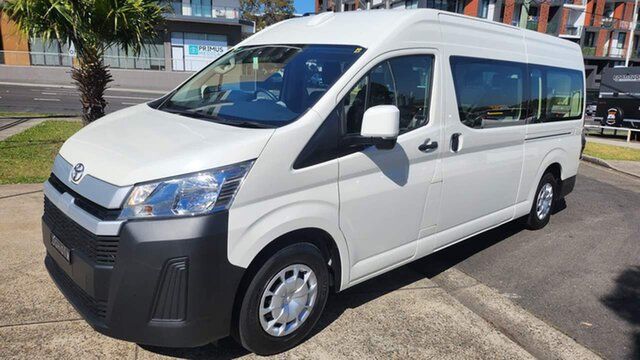 Used Toyota HiAce GDH322R Commuter High Roof Super LWB Homebush, 2019 Toyota HiAce GDH322R Commuter High Roof Super LWB White 6 Speed Sports Automatic Bus