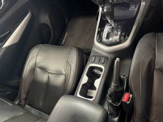 2017 Nissan Navara D23 Series II ST-X (4x4) White 7 Speed Automatic Dual Cab Utility