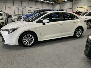 2022 Toyota Corolla ZWE211R Ascent Sport + Navi Hybrid White Continuous Variable Sedan.