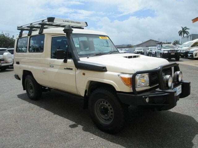 Used Toyota Landcruiser VDJ78R Workmate Troopcarrier Winnellie, 2018 Toyota Landcruiser VDJ78R Workmate Troopcarrier White 5 Speed Manual Wagon