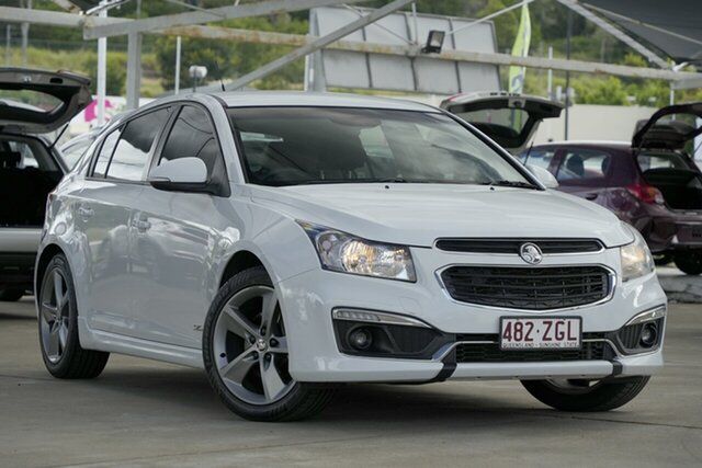 Used Holden Cruze JH Series II MY16 SRI Z-Series Bundamba, 2016 Holden Cruze JH Series II MY16 SRI Z-Series White 6 Speed Sports Automatic Hatchback