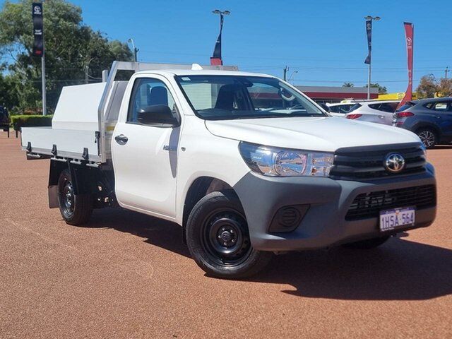 Pre-Owned Toyota Hilux TGN121R Workmate 4x2 Balcatta, 2022 Toyota Hilux TGN121R Workmate 4x2 Glacier White 6 Speed Sports Automatic Cab Chassis