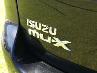 2016 Isuzu MU-X MY15.5 LS-T Rev-Tronic Black 5 Speed Sports Automatic Wagon.