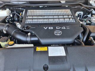 2011 Toyota Landcruiser VDJ200R 09 Upgrade GXL (4x4) White 6 Speed Automatic Wagon