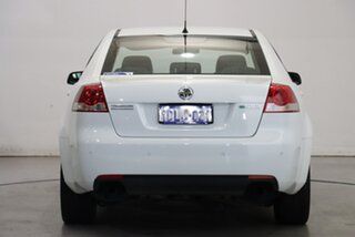 2010 Holden Commodore VE MY10 International White 6 Speed Sports Automatic Sedan